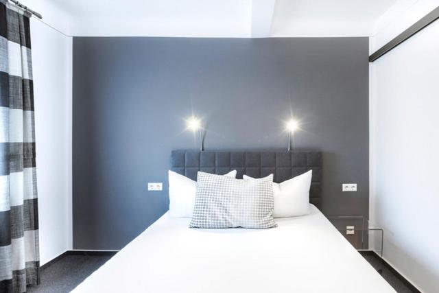 Hochwald Lodge Morbach Room photo
